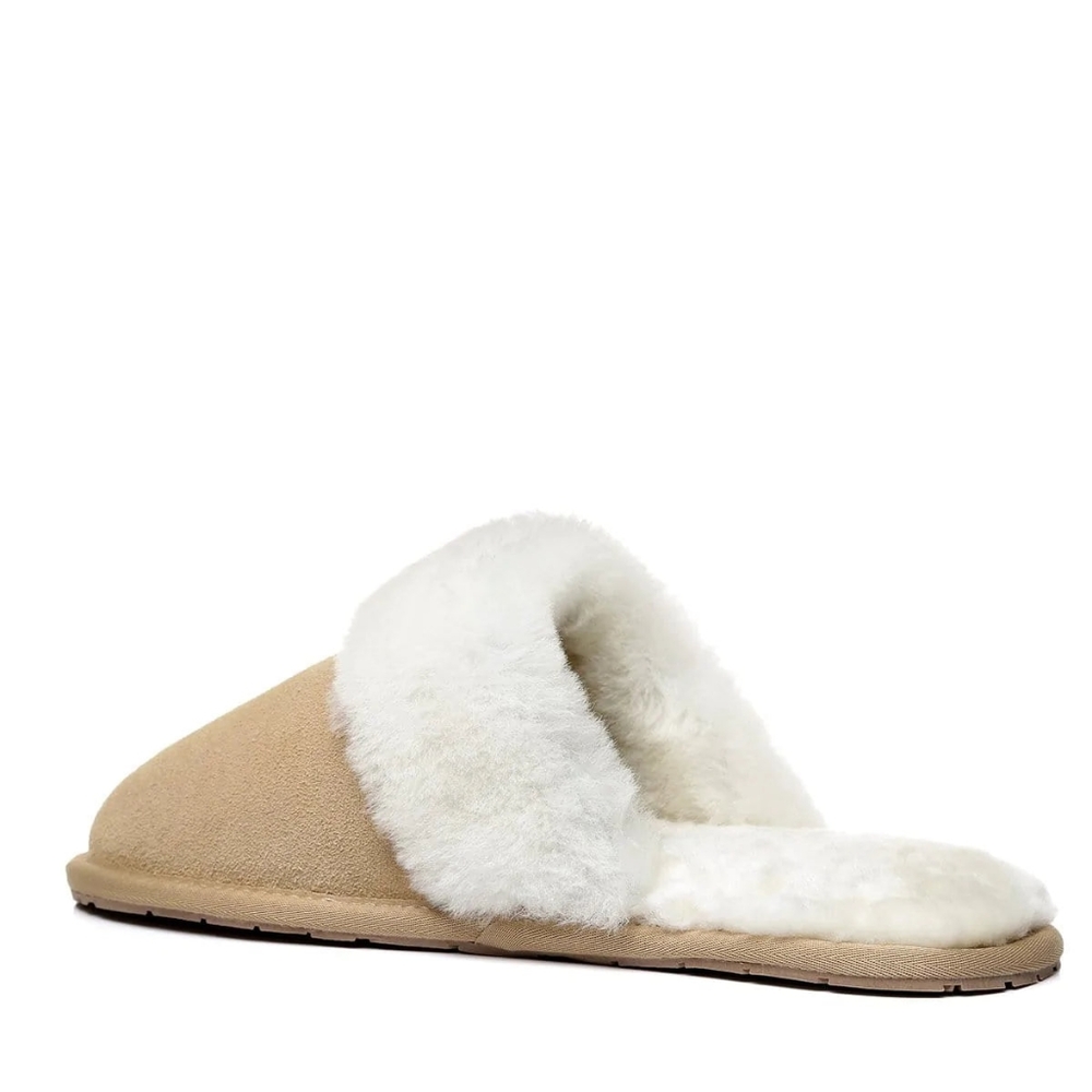 UGG- Ludlow Scuff- Sand - Picture 3 of 5
